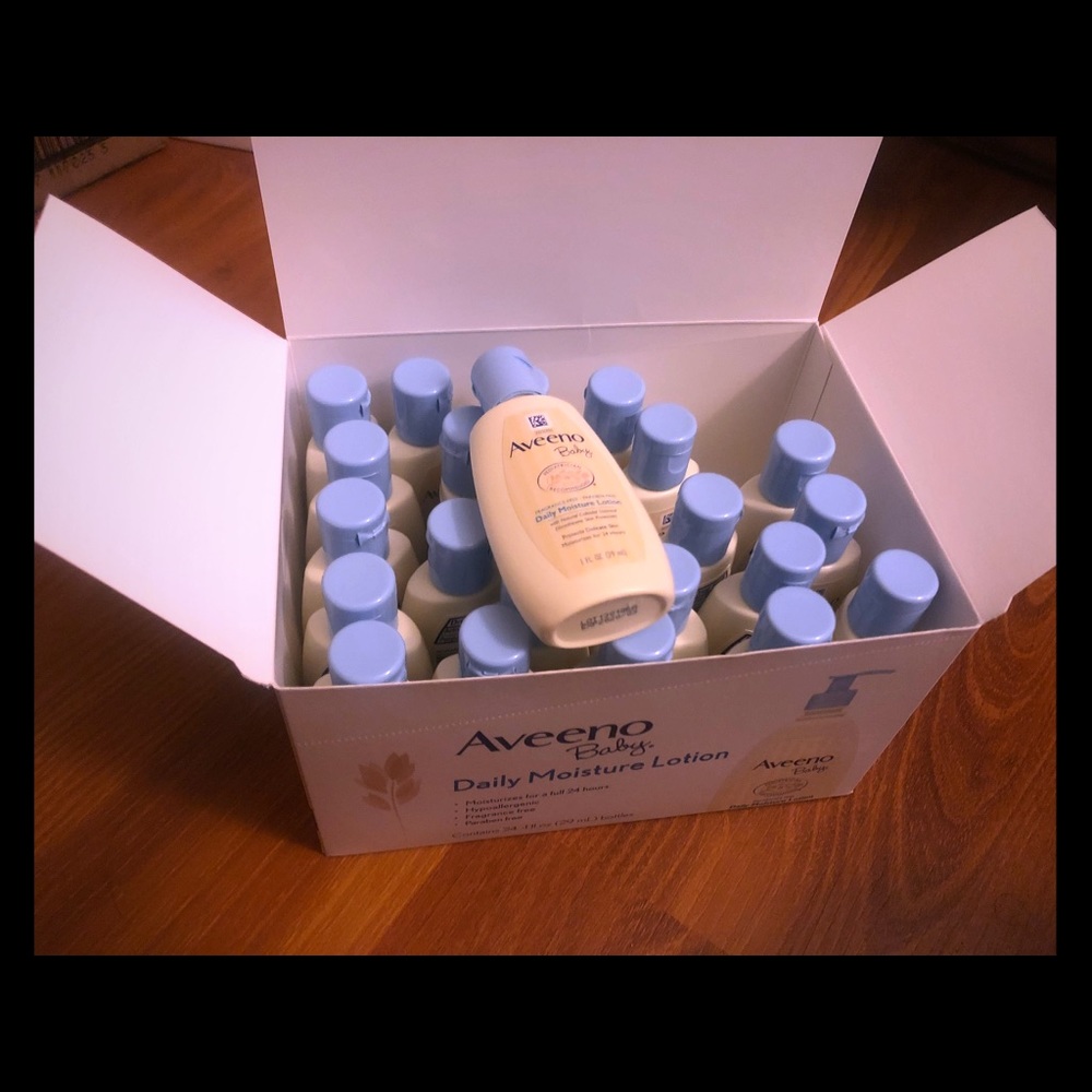 Aveno Daily moisture Baby Lotion travel. 24 pack.